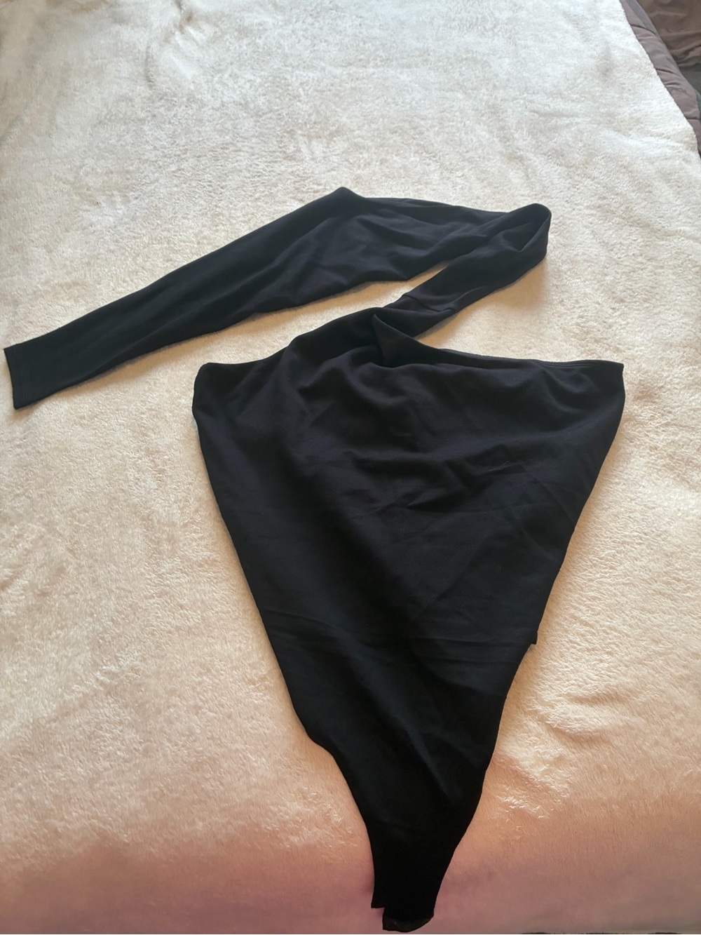 Black Women’s One-Shoulder Bodysuit